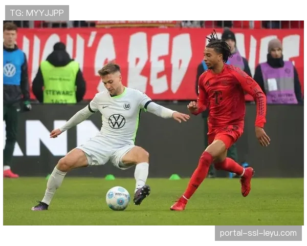 历史回顾:盘点近十年德甲赛场那些以犀利突破著称的“超级替补” 历史回顾:盘点近十年德甲赛场那些以犀利突破著称的“超级替补”